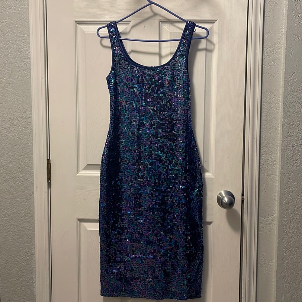 Alexia admor Sequin midi dress, size S